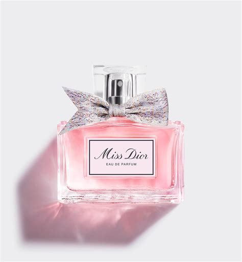 type of knot on miss dior perfume|Miss Dior scent bow.